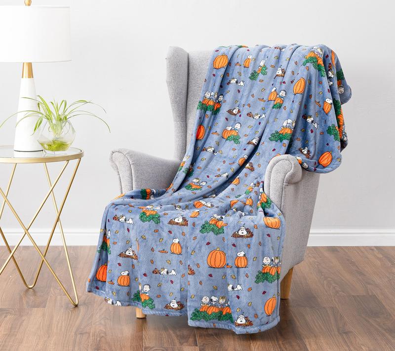Halloween Peanuts Plush Throw Blanket